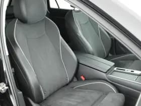 Volkswagen Passat Variant 1.5 204pk eHybrid Business Trekhaak Camera Stoelverwarming Massage Virtual Cockpit Led Navigatie thumbnail 2