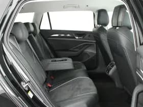 Volkswagen Passat Variant 1.5 204pk eHybrid Business Trekhaak Camera Stoelverwarming Massage Virtual Cockpit Led Navigatie thumbnail 14