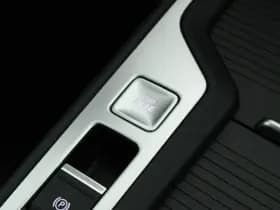 Volkswagen Passat Variant 1.5 204pk eHybrid Business Trekhaak Camera Stoelverwarming Massage Virtual Cockpit Led Navigatie thumbnail 44