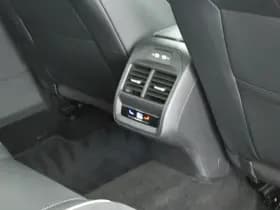 Volkswagen Passat Variant 1.5 204pk eHybrid Business Trekhaak Camera Stoelverwarming Massage Virtual Cockpit Led Navigatie thumbnail 46