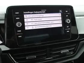 Volkswagen T-Roc 1.5 TSI 150pk DSG Style Trekhaak Camera Virtual Cockpit App-Connect thumbnail 28
