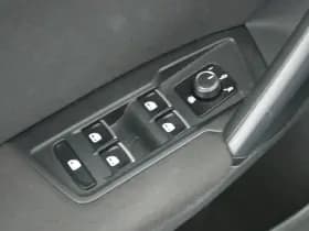 Volkswagen Tiguan 1.4 TSI 150pk Connected Series Trekhaak Navigatie Stoelverwarming thumbnail 13