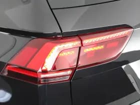 Volkswagen Tiguan 1.4 TSI 150pk Connected Series Trekhaak Navigatie Stoelverwarming thumbnail 39