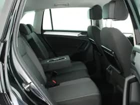 Volkswagen Tiguan 1.4 TSI 150pk Connected Series Trekhaak Navigatie Stoelverwarming thumbnail 10