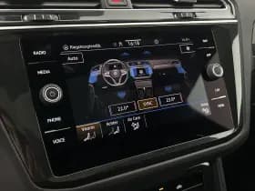 Volkswagen Tiguan 1.5 TSI 150pk DSG 2x R-Line Black Style Trekhaak Camera Navigatie Virtual Cockpit Panoramadak thumbnail 24