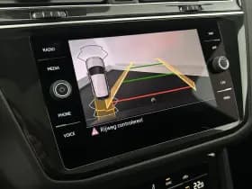 Volkswagen Tiguan 1.5 TSI 150pk DSG 2x R-Line Black Style Trekhaak Camera Navigatie Virtual Cockpit Panoramadak thumbnail 5