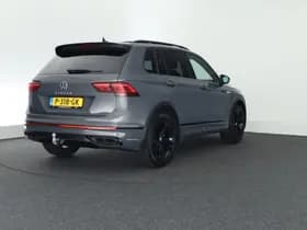 Volkswagen Tiguan 1.5 TSI 150pk DSG R-Line Business+ Black Style Trekhaak Camera harman/kardon Keyless Head-Up Keyless Panoramadak Navigatie thumbnail 14
