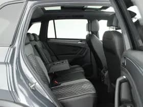 Volkswagen Tiguan 1.5 TSI 150pk DSG R-Line Business+ Black Style Trekhaak Camera harman/kardon Keyless Head-Up Keyless Panoramadak Navigatie thumbnail 17