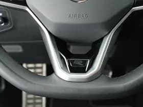 Volkswagen Tiguan 1.5 TSI 150pk DSG R-Line Business+ Black Style Trekhaak Camera harman/kardon Keyless Head-Up Keyless Panoramadak Navigatie thumbnail 24