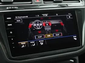 Volkswagen Tiguan 1.5 TSI 150pk DSG R-Line Business+ Black Style Trekhaak Camera harman/kardon Keyless Head-Up Keyless Panoramadak Navigatie thumbnail 29