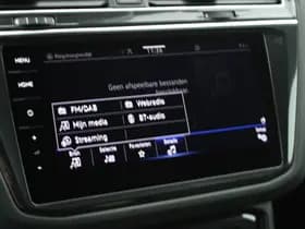 Volkswagen Tiguan 1.5 TSI 150pk DSG R-Line Business+ Black Style Trekhaak Camera harman/kardon Keyless Head-Up Keyless Panoramadak Navigatie thumbnail 36