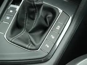 Volkswagen Tiguan 1.5 TSI 150pk DSG R-Line Business+ Black Style Trekhaak Camera harman/kardon Keyless Head-Up Keyless Panoramadak Navigatie thumbnail 41