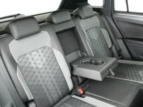 Volkswagen Tiguan 1.5 TSI 150pk DSG R-Line Business+ Black Style Trekhaak Camera harman/kardon Keyless Head-Up Keyless Panoramadak Navigatie thumbnail 43