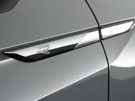 Volkswagen Tiguan 1.5 TSI 150pk DSG R-Line Business+ Black Style Trekhaak Camera harman/kardon Keyless Head-Up Keyless Panoramadak Navigatie thumbnail 45