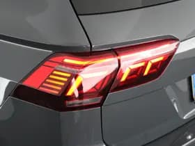 Volkswagen Tiguan 1.5 TSI 150pk DSG R-Line Business+ Black Style Trekhaak Camera harman/kardon Keyless Head-Up Keyless Panoramadak Navigatie thumbnail 49