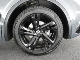 Volkswagen Tiguan 1.5 TSI 150pk DSG R-Line Business+ Black Style Trekhaak Camera harman/kardon Keyless Head-Up Keyless Panoramadak Navigatie thumbnail 56
