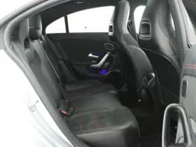 Mercedes-Benz CLA-Klasse 200 163pk Solution AMG Trekhaak Camera Burmester Stoelverwarming Sfeerverlichting Panoramadak Navigatie thumbnail 16