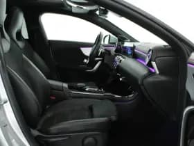 Mercedes-Benz CLA-Klasse 200 163pk Solution AMG Trekhaak Camera Burmester Stoelverwarming Sfeerverlichting Panoramadak Navigatie thumbnail 17