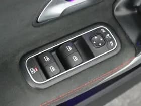 Mercedes-Benz CLA-Klasse 200 163pk Solution AMG Trekhaak Camera Burmester Stoelverwarming Sfeerverlichting Panoramadak Navigatie thumbnail 18