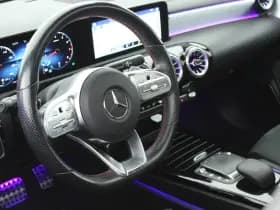 Mercedes-Benz CLA-Klasse 200 163pk Solution AMG Trekhaak Camera Burmester Stoelverwarming Sfeerverlichting Panoramadak Navigatie thumbnail 4