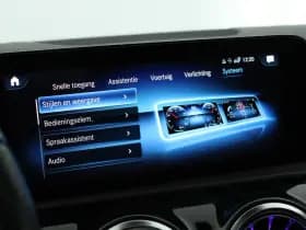 Mercedes-Benz CLA-Klasse 200 163pk Solution AMG Trekhaak Camera Burmester Stoelverwarming Sfeerverlichting Panoramadak Navigatie thumbnail 35