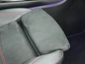 Mercedes-Benz CLA-Klasse 200 163pk Solution AMG Trekhaak Camera Burmester Stoelverwarming Sfeerverlichting Panoramadak Navigatie thumbnail 41