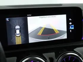 Mercedes-Benz CLA-Klasse 200 163pk Solution AMG Trekhaak Camera Burmester Stoelverwarming Sfeerverlichting Panoramadak Navigatie thumbnail 6