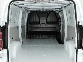 Volkswagen Transporter T7 2.0 TDI 110pk L2H1 Life Incl. BPM! Parkeersensoren Carplay Bijrijdersbank thumbnail 33