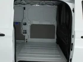 Volkswagen Transporter T7 2.0 TDI 110pk L2H1 Life Incl. BPM! Parkeersensoren Carplay Bijrijdersbank thumbnail 9