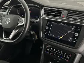 Volkswagen Tiguan 1.5 TSI 150pk DSG Elegance Camera Trekhaak Navigatie Virtual Cockpit Stoelverwarming thumbnail 3
