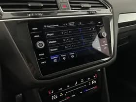 Volkswagen Tiguan 1.5 TSI 150pk DSG Elegance Camera Trekhaak Navigatie Virtual Cockpit Stoelverwarming thumbnail 29