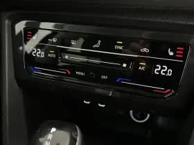 Volkswagen Tiguan 1.5 TSI 150pk DSG Elegance Camera Trekhaak Navigatie Virtual Cockpit Stoelverwarming thumbnail 32