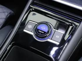 Volkswagen Tiguan 1.5 272pk eHybrid R-Line Edition Trekhaak Camera Keyless Massage Virtual Cockpit Panoramadak Carplay thumbnail 44