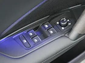 Volkswagen Tiguan 1.5 272pk eHybrid R-Line Edition Trekhaak Camera Keyless Massage Virtual Cockpit Panoramadak Carplay thumbnail 15