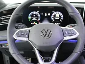 Volkswagen Tiguan 1.5 272pk eHybrid R-Line Edition Trekhaak Camera Keyless Massage Virtual Cockpit Panoramadak Carplay thumbnail 18