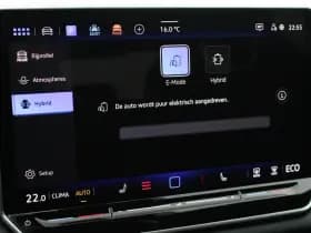 Volkswagen Tiguan 1.5 272pk eHybrid R-Line Edition Trekhaak Camera Keyless Massage Virtual Cockpit Panoramadak Carplay thumbnail 30