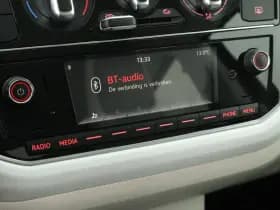 Volkswagen Up! 1.0 60pk BMT up! beats Camera Cruise Parkeersensoren Bluetooth thumbnail 25