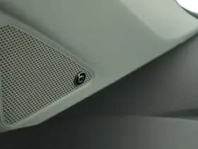 Volkswagen Up! 1.0 60pk BMT up! beats Camera Cruise Parkeersensoren Bluetooth thumbnail 5