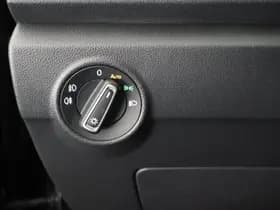 Volkswagen T-Roc 1.5 TSI 150pk DSG R-Line Sport Panoramadak Camera Leder Navigatie Virtual Cockpit thumbnail 15