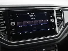 Volkswagen T-Roc 1.5 TSI 150pk DSG R-Line Sport Panoramadak Camera Leder Navigatie Virtual Cockpit thumbnail 19