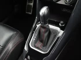 Volkswagen T-Roc 1.5 TSI 150pk DSG R-Line Sport Panoramadak Camera Leder Navigatie Virtual Cockpit thumbnail 36