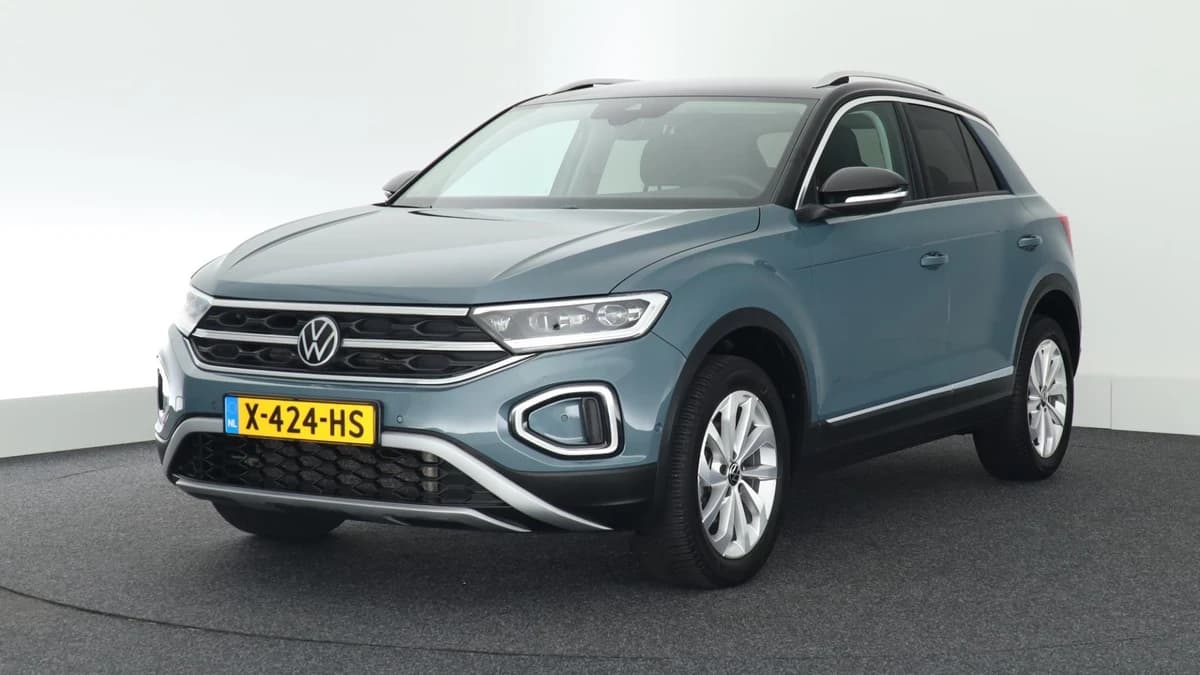Volkswagen T-Roc 1.5 TSI 150pk DSG Style Trekhaak Camera Stoelverwarming Virtual Cockpit Navigatie — foto 1