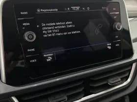 Volkswagen T-Roc 1.5 TSI 150pk DSG Style Trekhaak Camera Stoelverwarming Virtual Cockpit Navigatie thumbnail 23