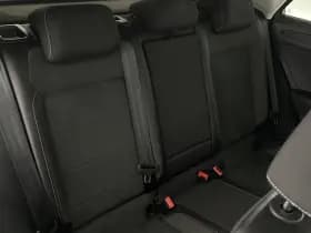 Volkswagen T-Roc 1.5 TSI 150pk DSG Style Trekhaak Camera Stoelverwarming Virtual Cockpit Navigatie thumbnail 31