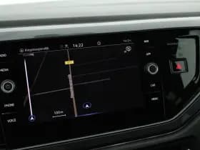 Volkswagen Polo 1.0 TSI 95pk 2x R-Line Keyless Camera Beats Stoelverwarming Led Navigatie Panoramadak thumbnail 23