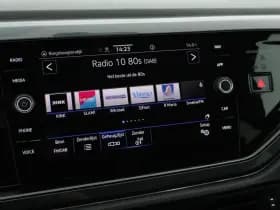 Volkswagen Polo 1.0 TSI 95pk 2x R-Line Keyless Camera Beats Stoelverwarming Led Navigatie Panoramadak thumbnail 32