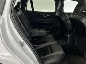 Volvo V60 2.0 T8 390pk Twin Engine AWD R-Design Trekhaak Camera harman/kardon Stoelverwarming Navigatie thumbnail 13