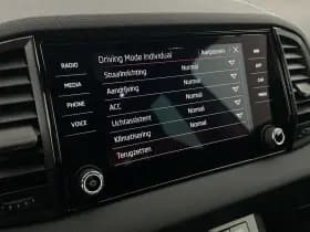 Škoda Karoq 1.5 TSI 150pk DSG ACT Sportline Business Trekhaak Camera Canton Keyless Virtual Cockpit Stoelverwarming Navigatie thumbnail 36