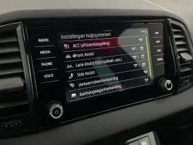 Škoda Karoq 1.5 TSI 150pk DSG ACT Sportline Business Trekhaak Camera Canton Keyless Virtual Cockpit Stoelverwarming Navigatie thumbnail 38