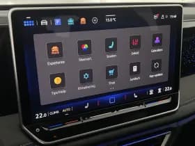 Volkswagen Tiguan 1.5 272pk eHybrid R-Line Edition Trekhaak Camera Keyless Massage Virtual Cockpit Panoramadak Carplay thumbnail 22